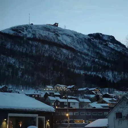 Sentral Bolig I Tromso Daire Tromsdalen